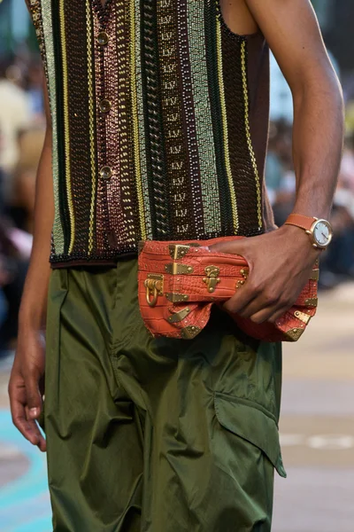 Look 85